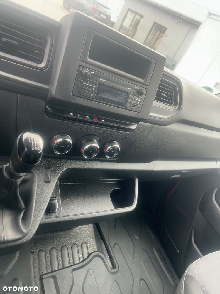 Renault Master - 9