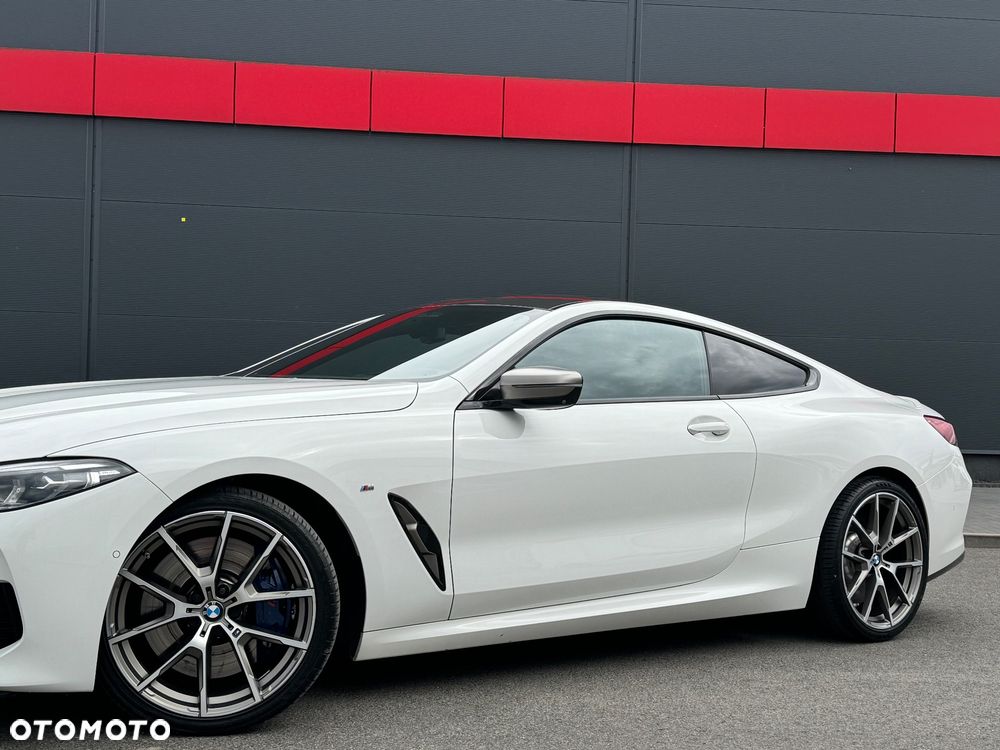 BMW Seria 8 - 24