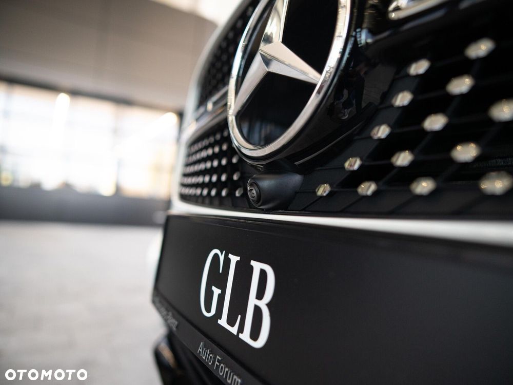 Mercedes-Benz GLB - 29