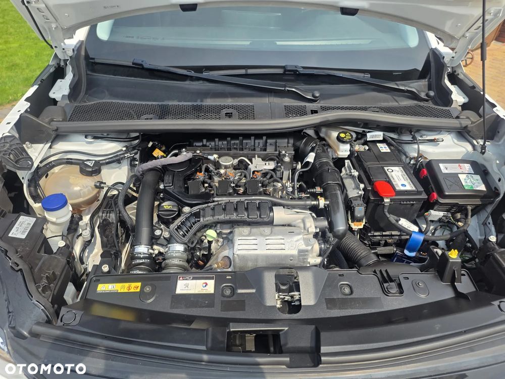 Peugeot 2008 PureTech 100 Active - 22