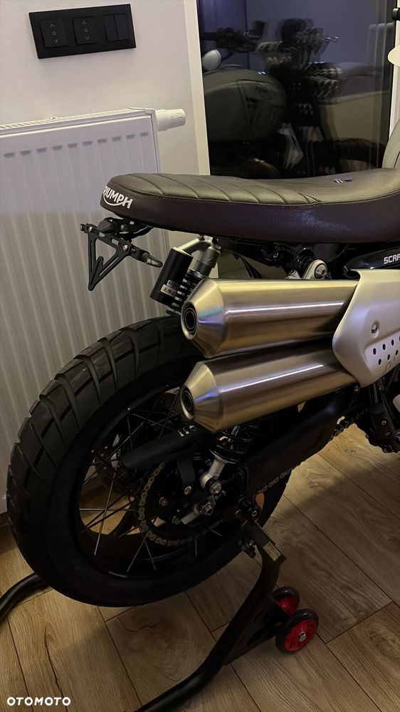 Triumph Scrambler - 10