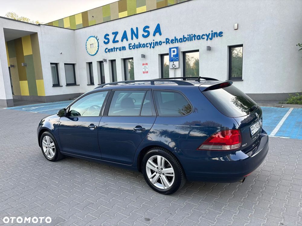 Volkswagen Golf - 23
