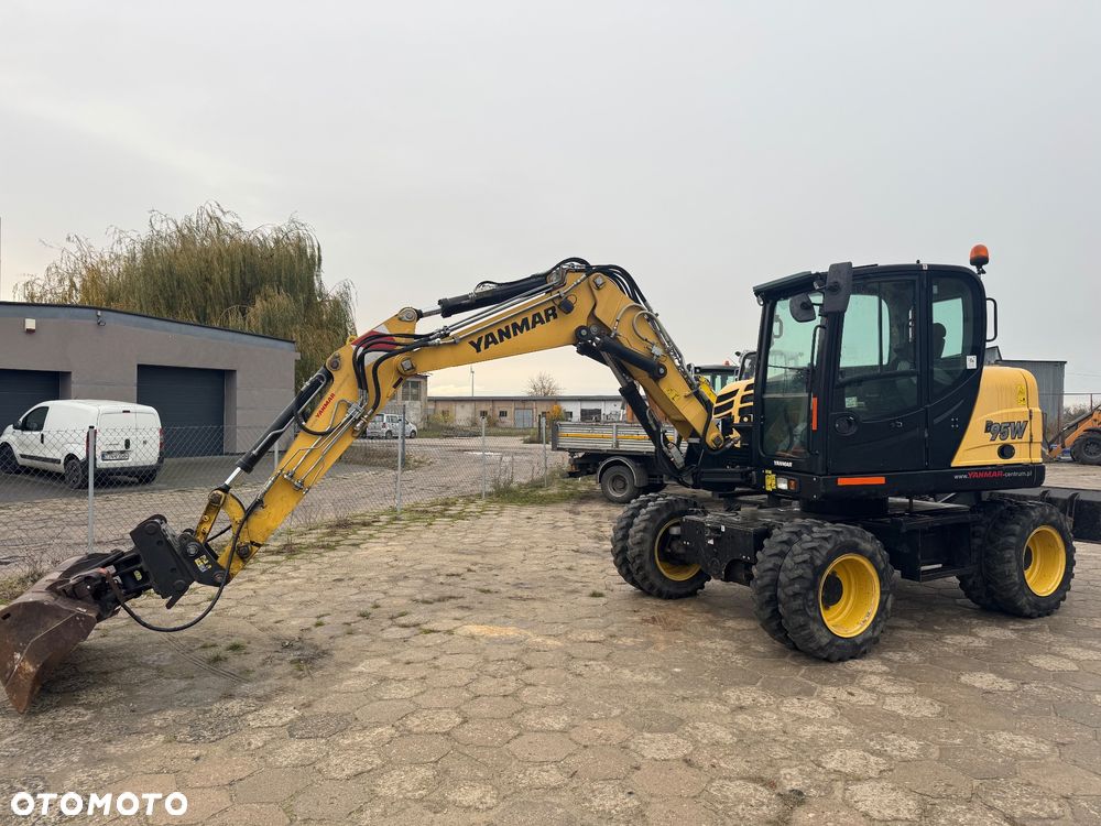 Yanmar B95W - 1