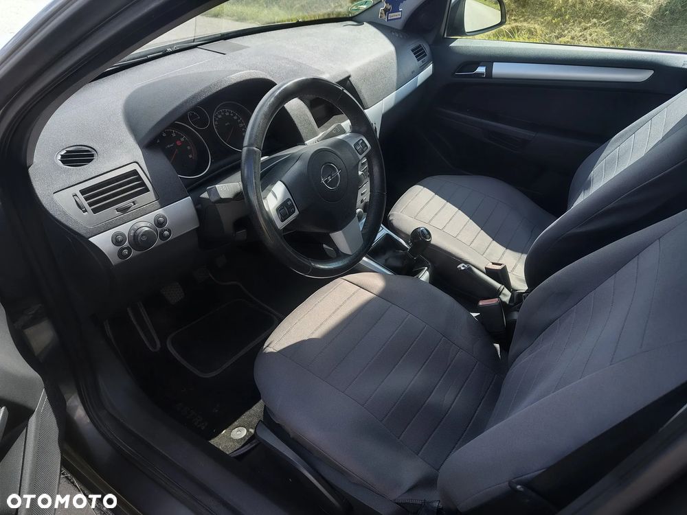 Opel Astra - 4