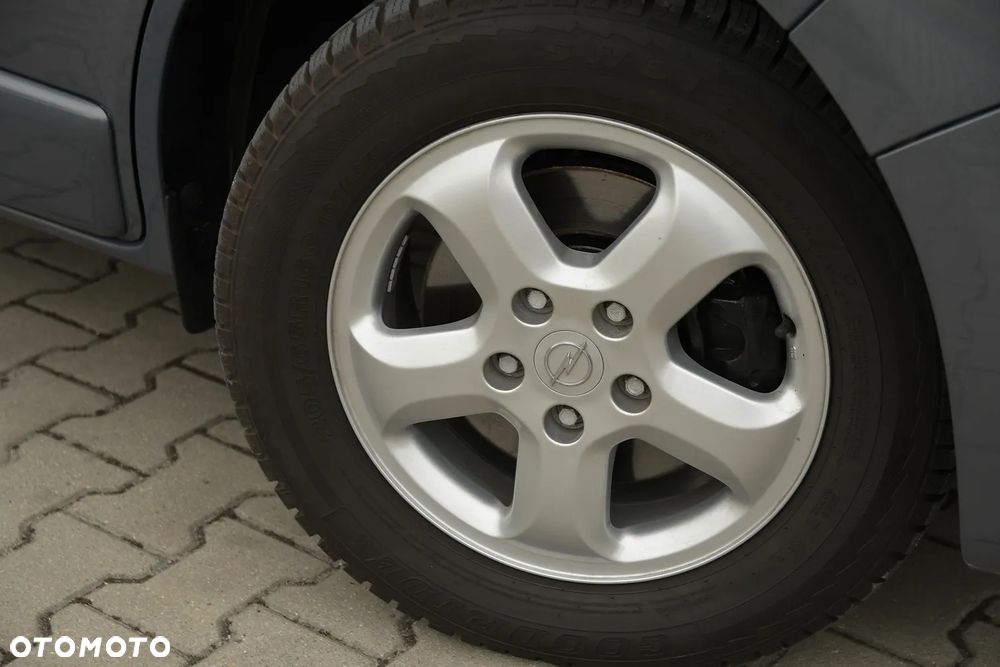 Opel Vivaro - 14