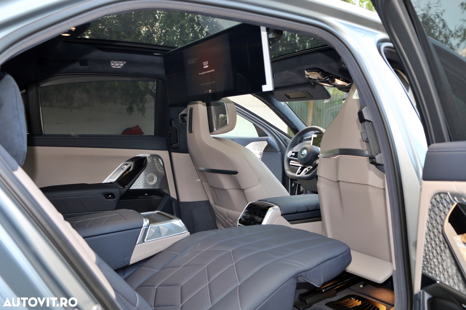 BMW Seria 7 740d xDrive MHEV - 30