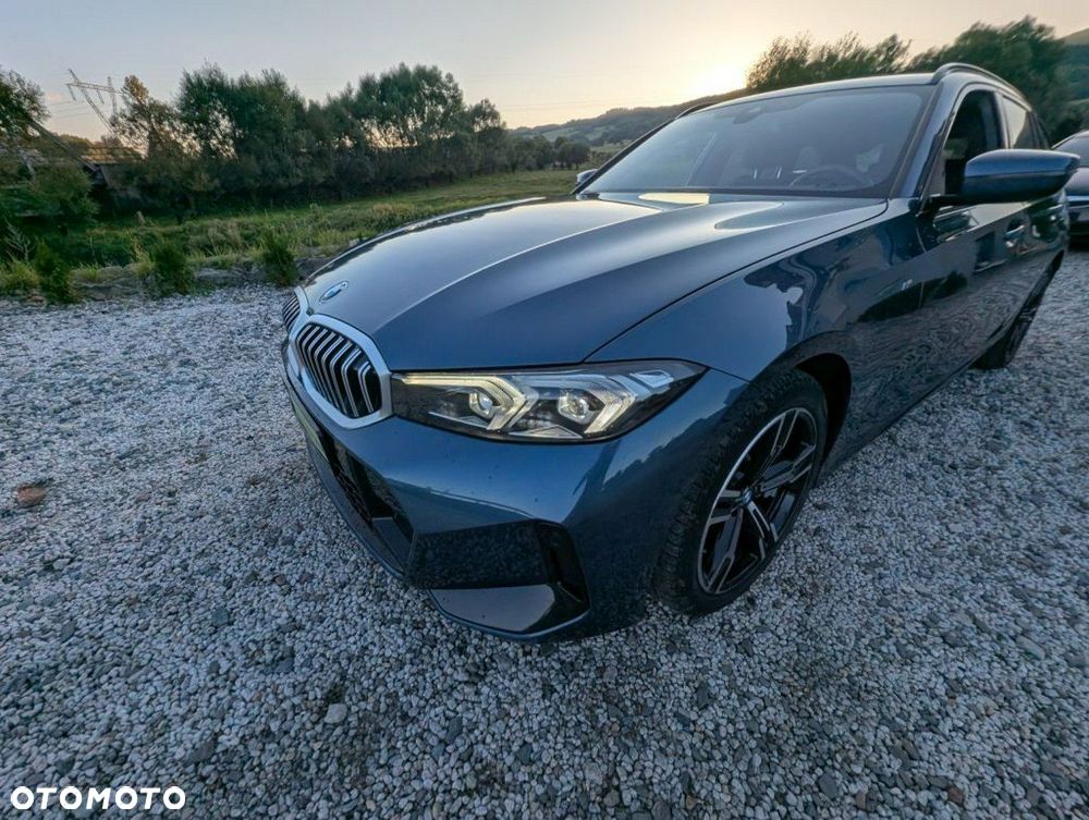 BMW Seria 3 330i xDrive M Sport - 8