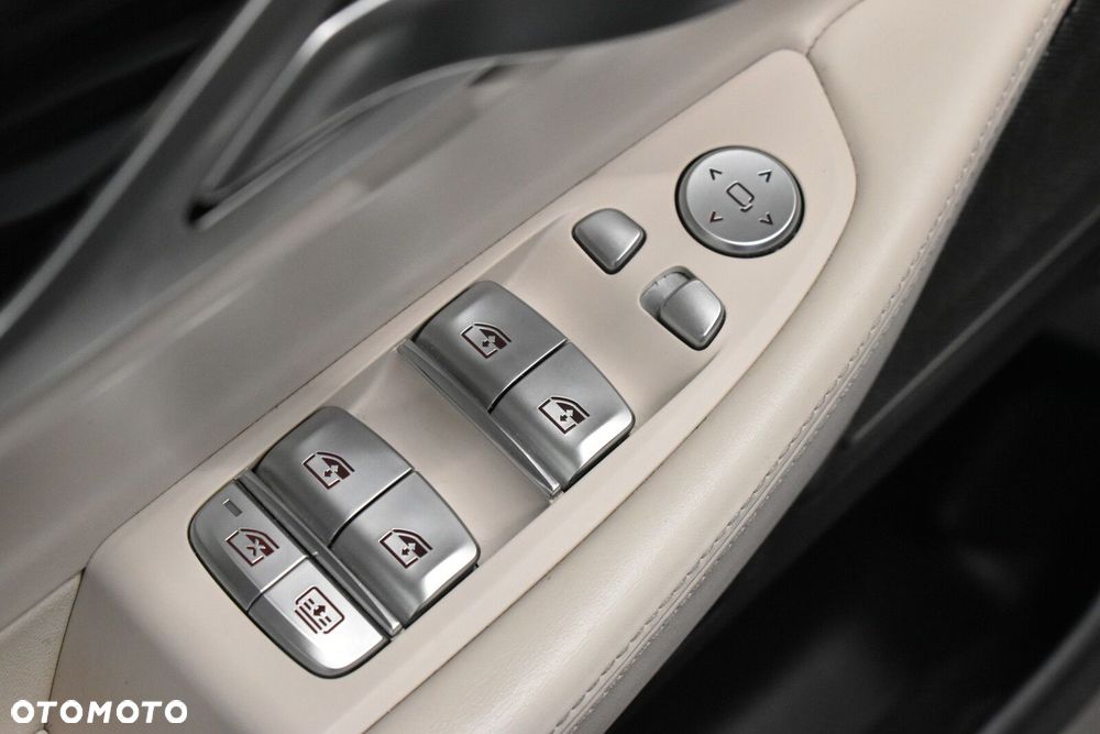 BMW Seria 7 - 8