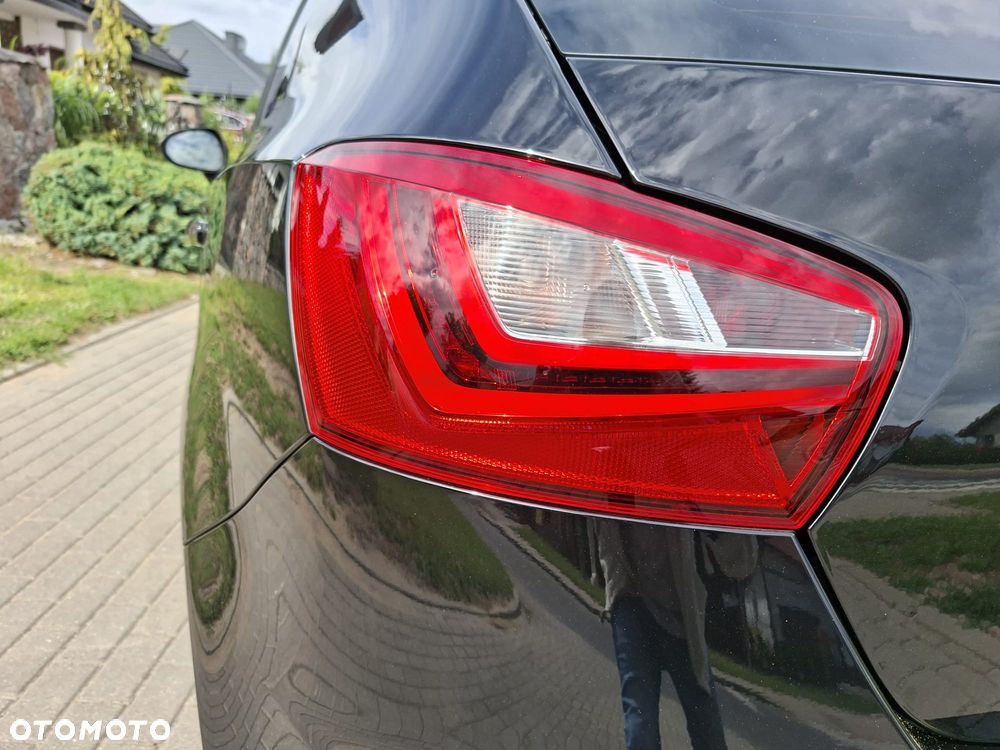 Seat Ibiza 1.2 TSI CONNECT - 25