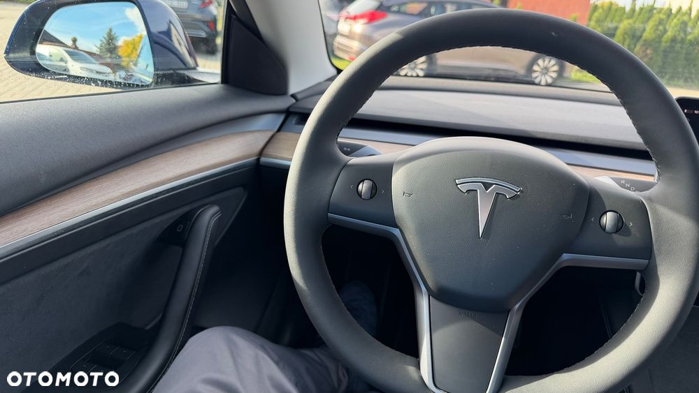 Tesla Model 3 Long Range RWD Premium - 18
