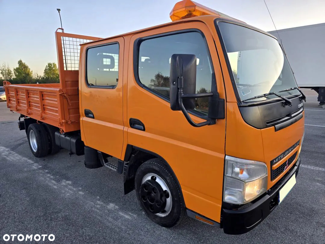 Mitsubishi FUSO CANTER - 2