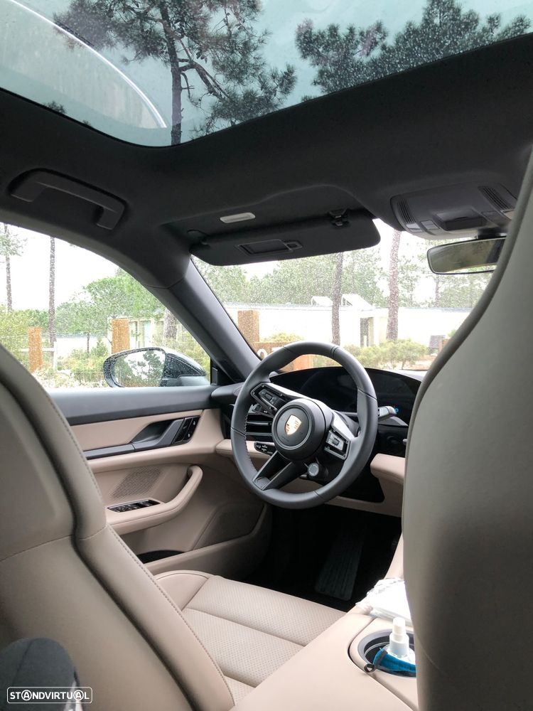 Porsche Taycan 4S - 2