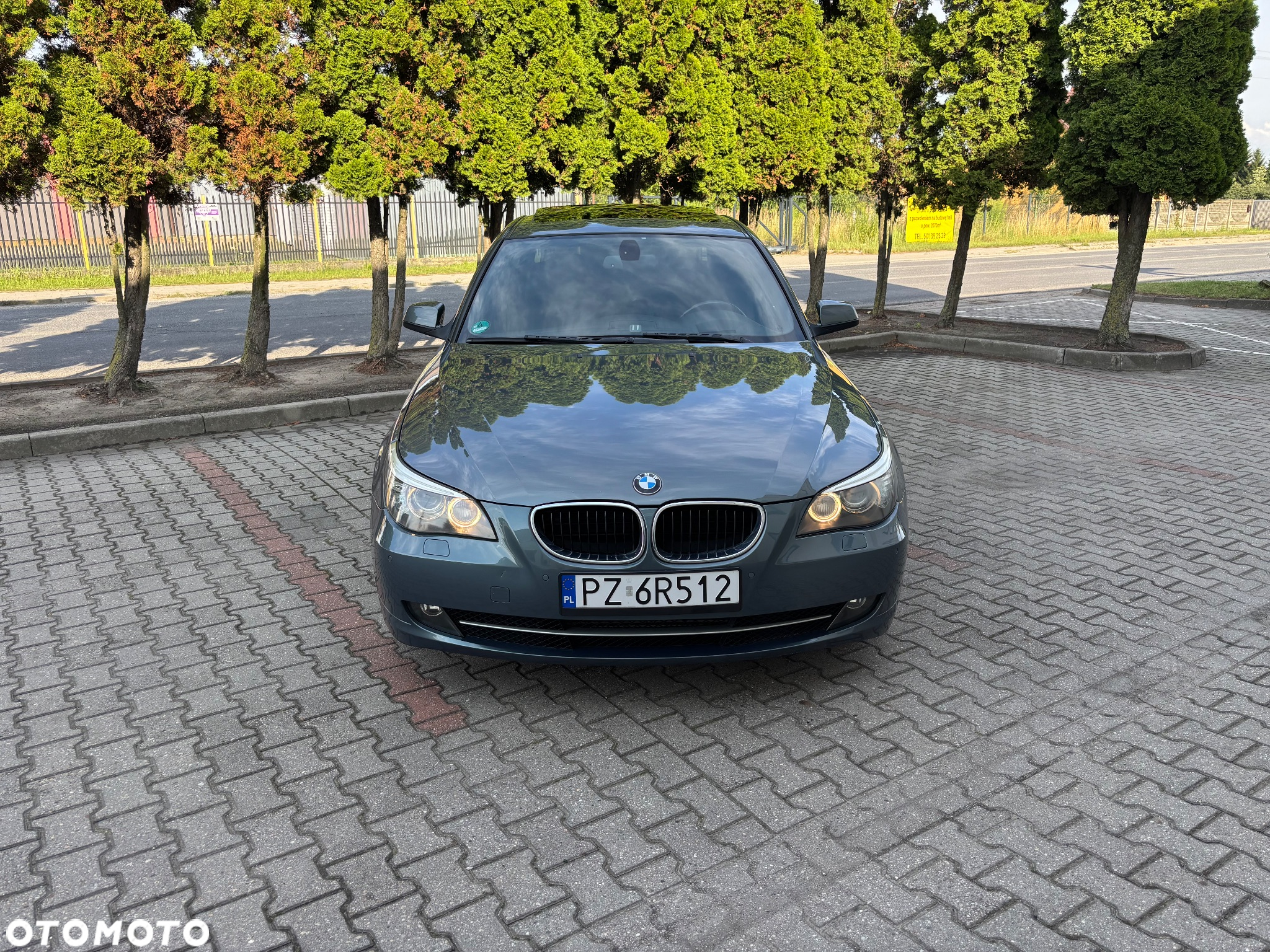 BMW Seria 5 520d Edition Exclusive - 17
