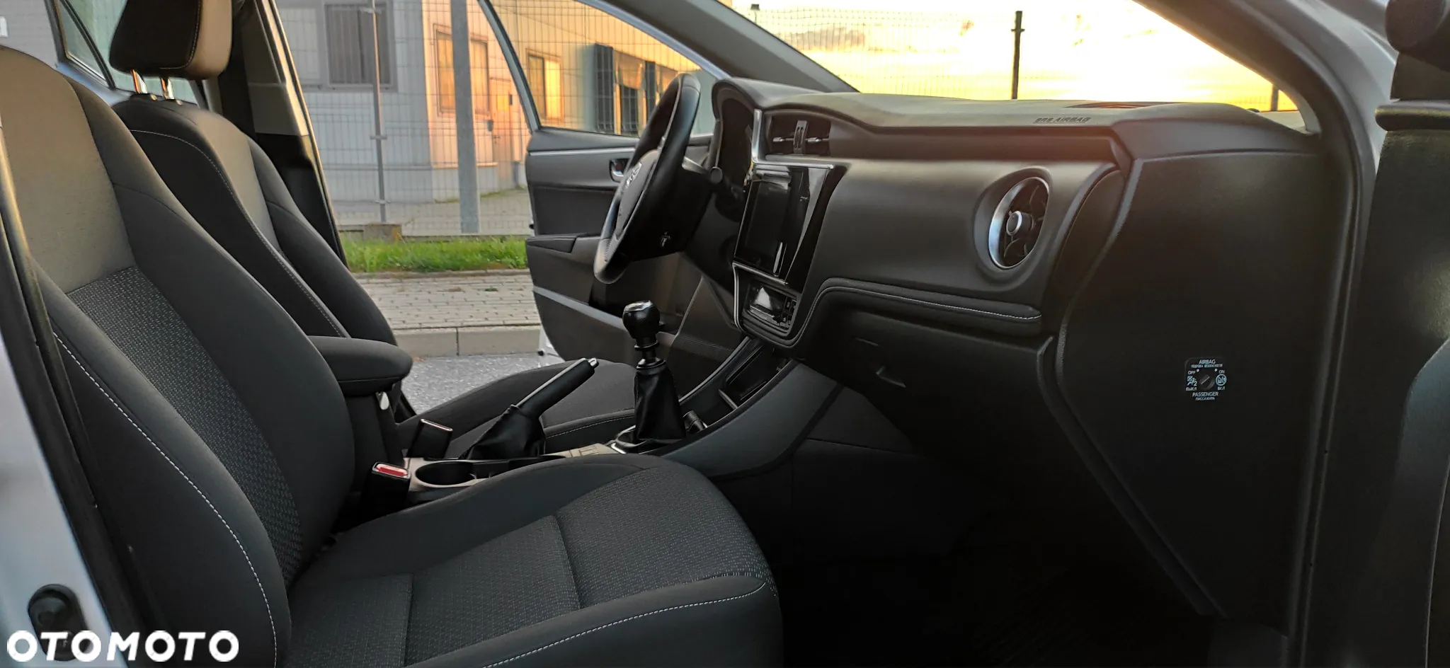 Toyota Corolla 1.6 Comfort - 26