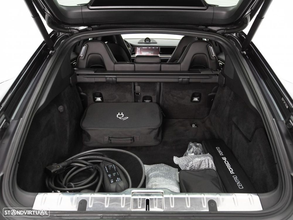 Porsche Panamera 4 E-Hybrid - 13