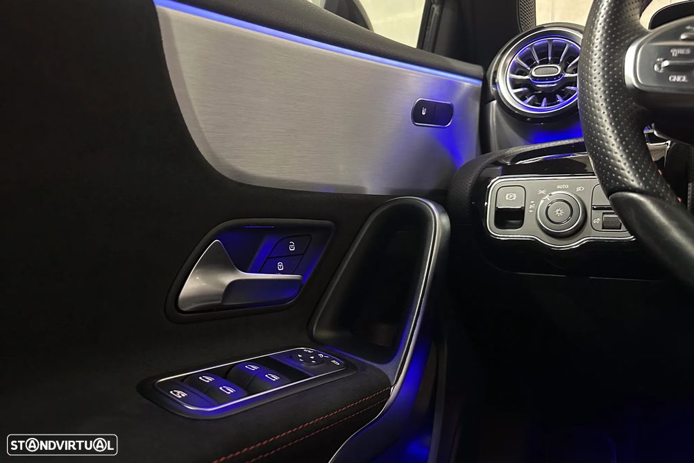 Mercedes-Benz A 250 Limousine e 8G-DCT AMG Line - 41