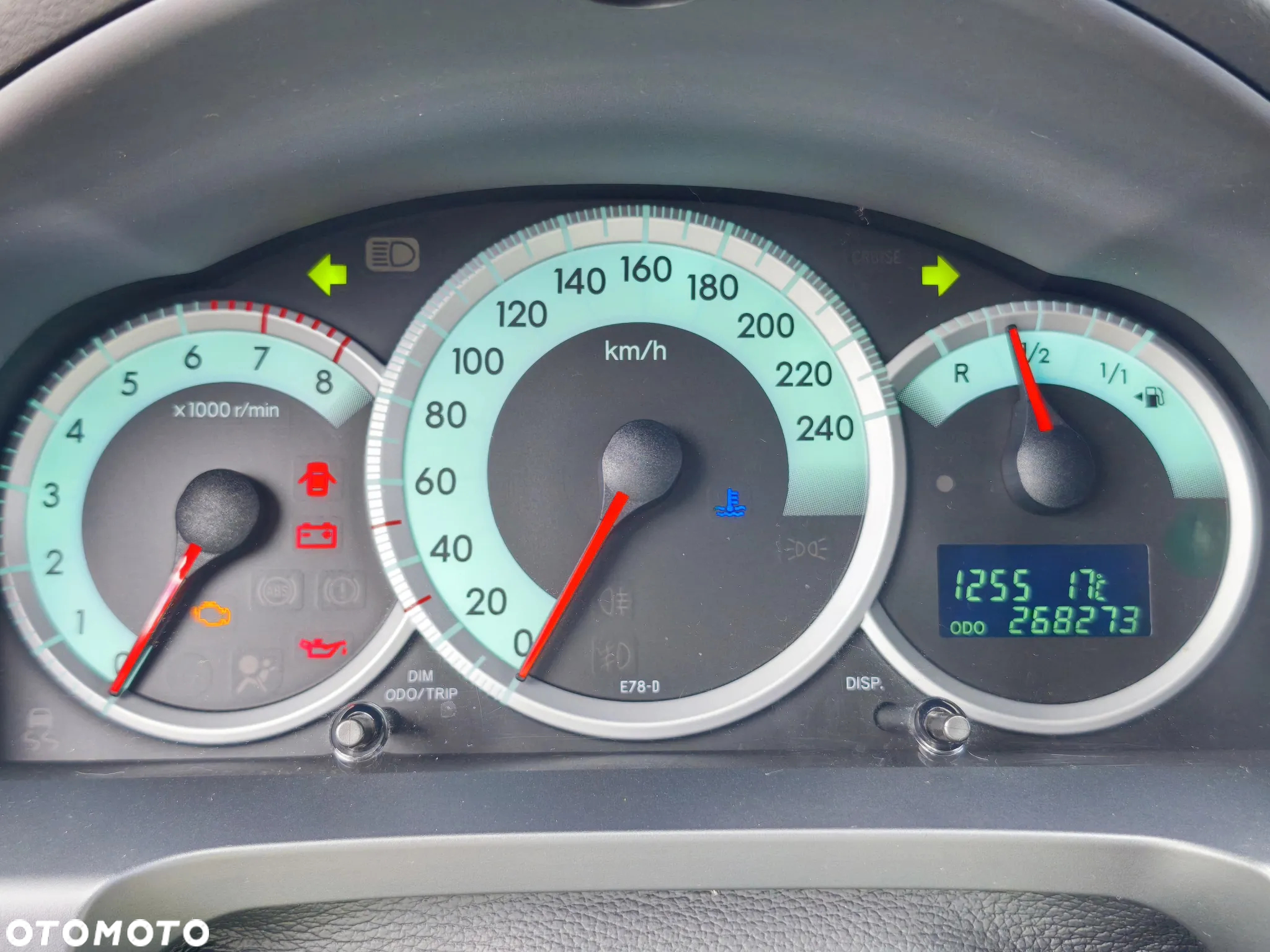 Toyota Corolla Verso 1.8 Premium + - 3