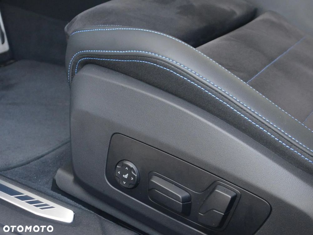 BMW Seria 2 218i M Sport - 9