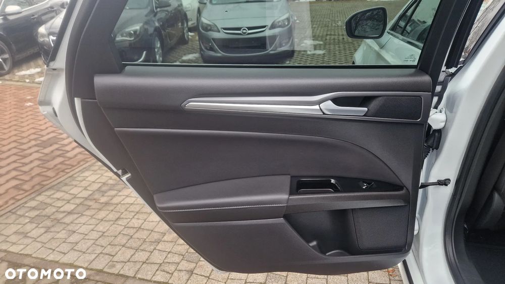 Ford Mondeo 2.0 TDCi Start-Stopp Titanium - 28