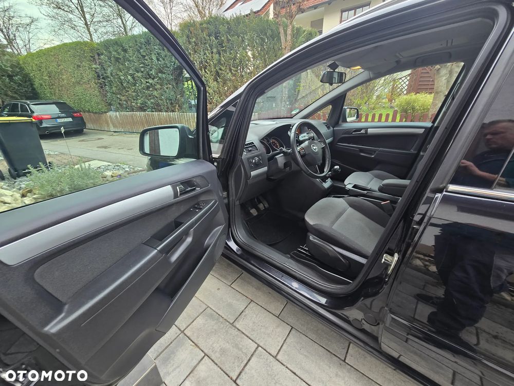 Opel Zafira 1.8 Innovation 110 Jahre - 10