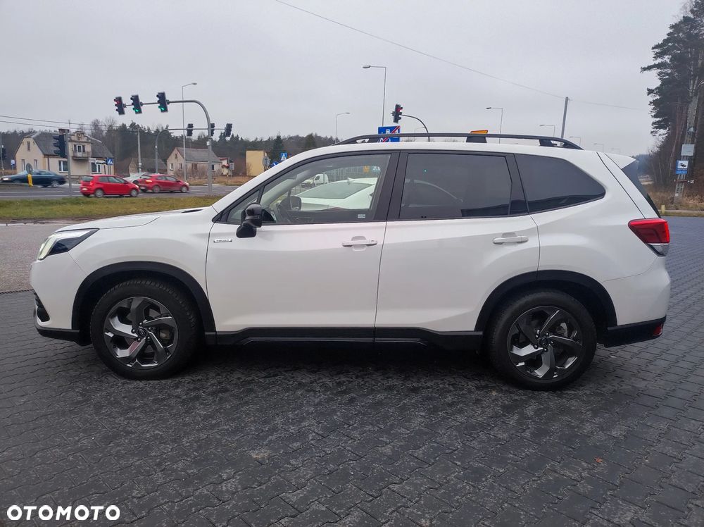 Subaru Forester 2.0i-L Platinum Black Edition EyeSight Lineartronic - 4