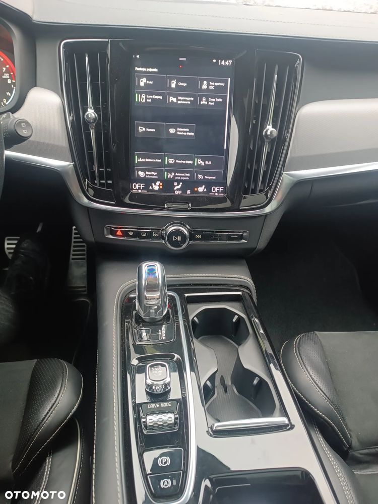 Volvo V90 T8 AWD Plug-In Hybrid R-Design - 18