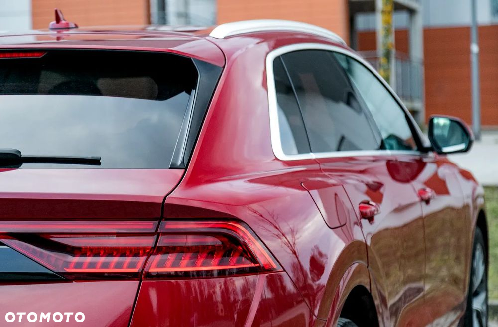 Audi Q8 - 10