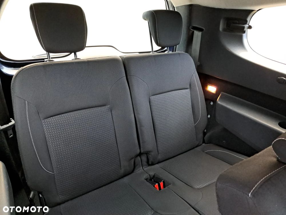 Dacia Lodgy 1.6 SCe Laureate S&S - 26