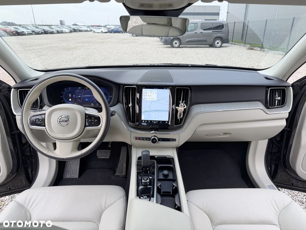 Volvo XC 60 T8 Plug-In Hybrid AWD Inscription - 6