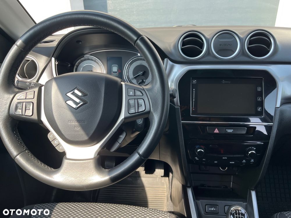 Suzuki Vitara 1.4 Boosterjet SHVS Premium 4WD - 12