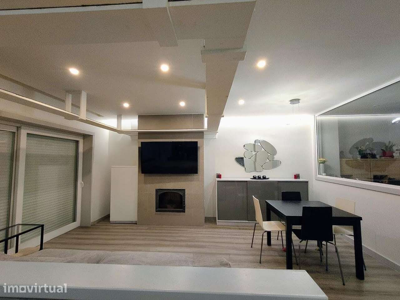 Excelente T2+1 com 2 suítes, totalmente renovado no centro de Gaia - Grande imagem: 4/30