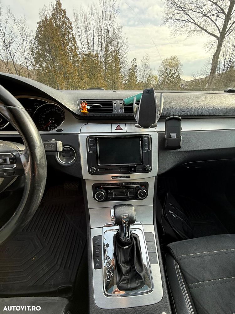 Volkswagen Passat 2.0TDI Trendline DPF DSG - 11