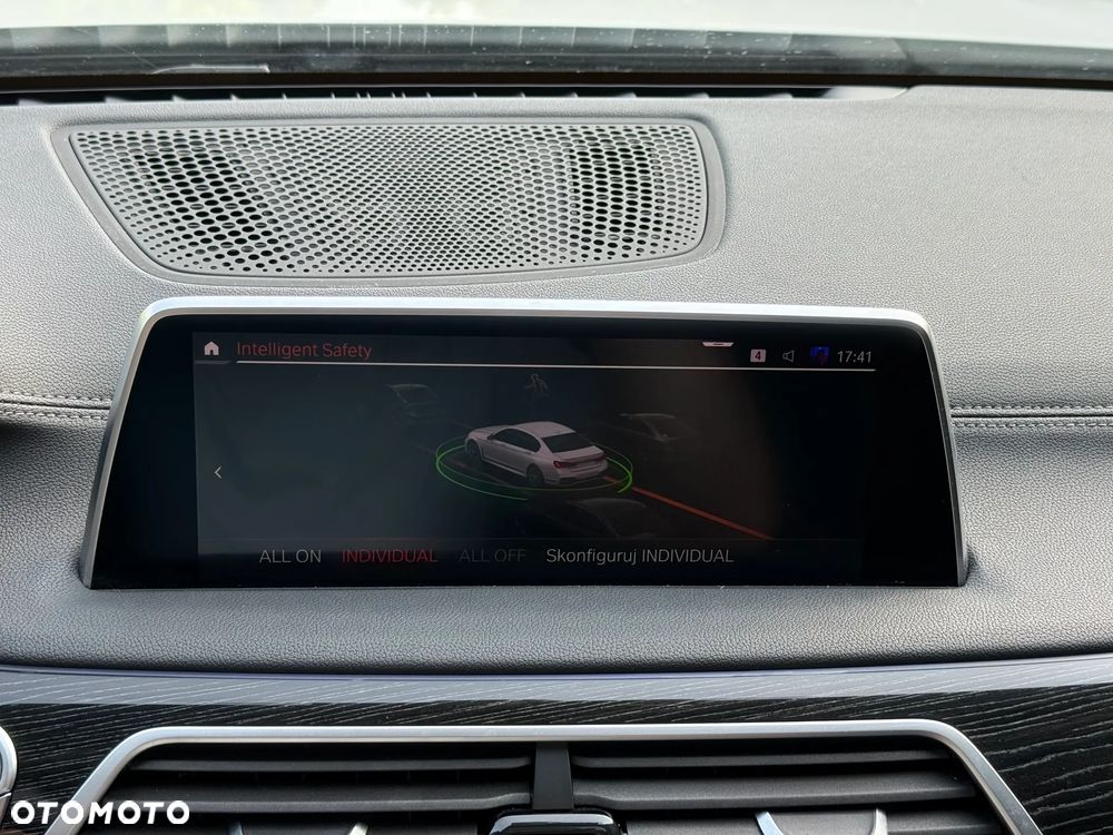 BMW Seria 7 750Li xDrive sport - 30
