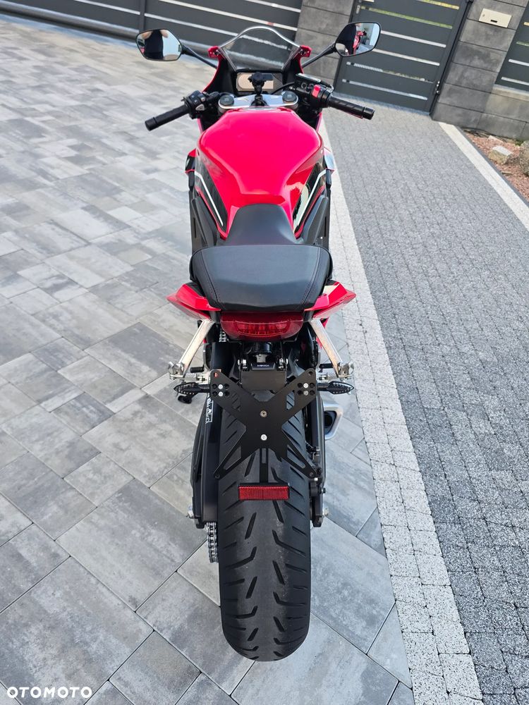 Honda CBR - 17