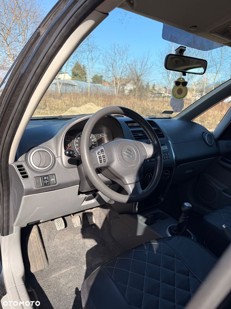Suzuki SX4 1.5 - 16
