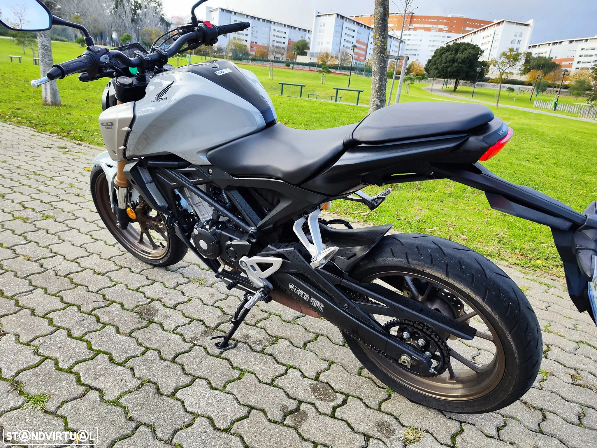 Honda CB 125 R Neo - 4
