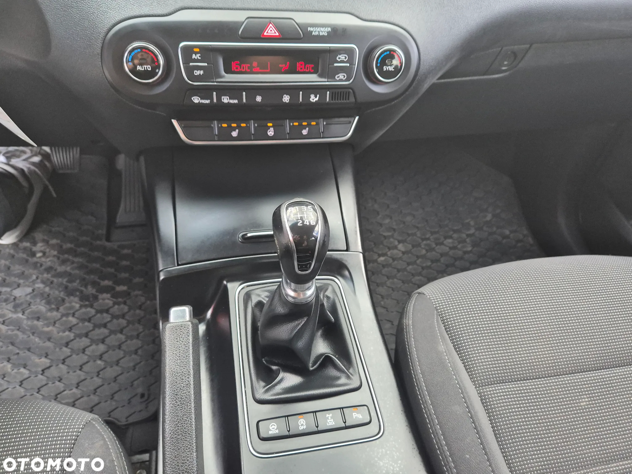 Kia Sorento 2.2 CRDi AWD Spirit - 38