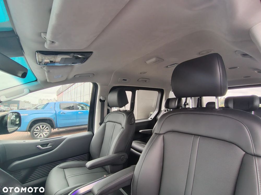 Hyundai Staria 1.6 T-GDI HEV Luxury - 17