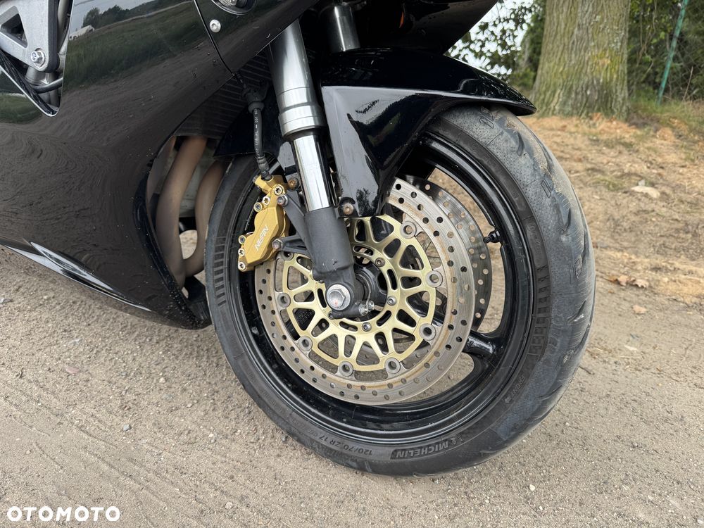 Honda CBR - 24