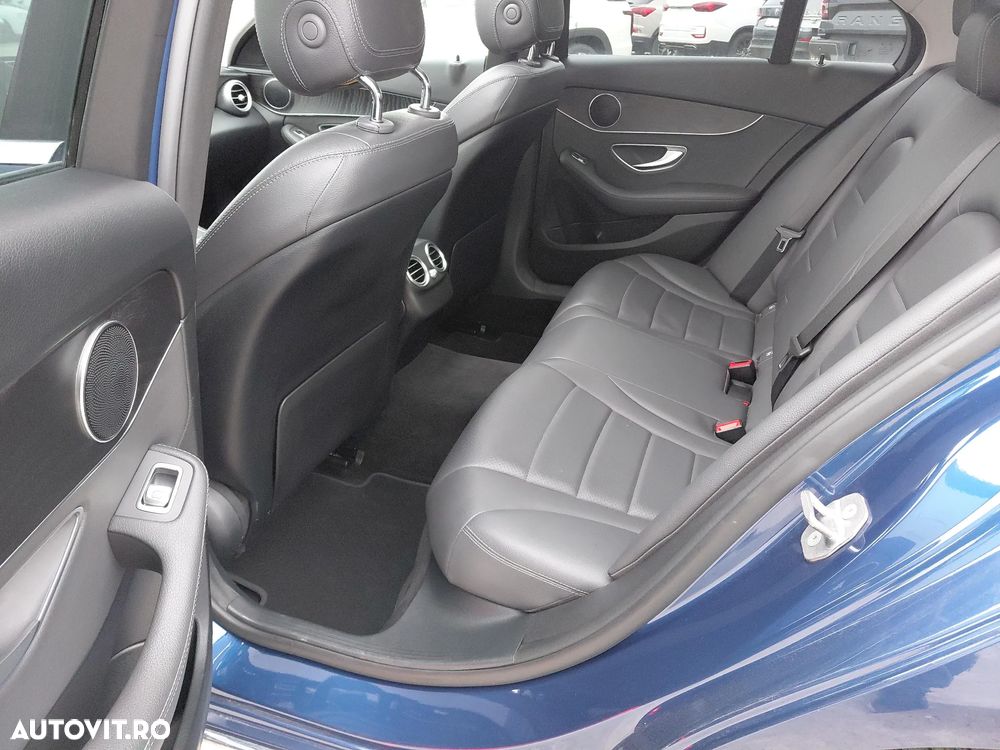 Mercedes-Benz C 200 MHEV - 13