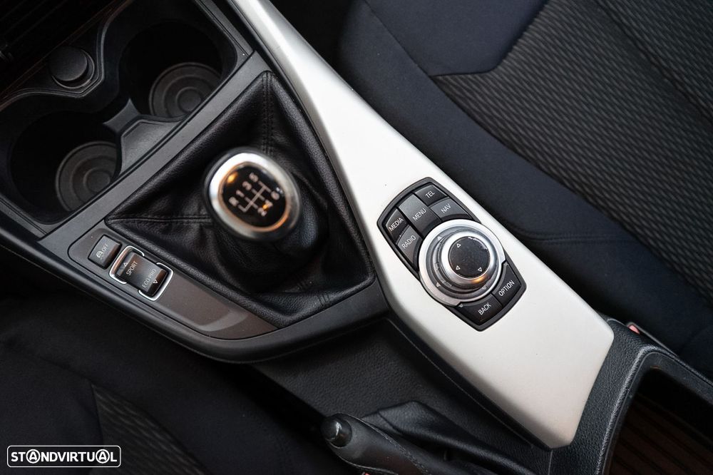 BMW 118 d Sport - 24