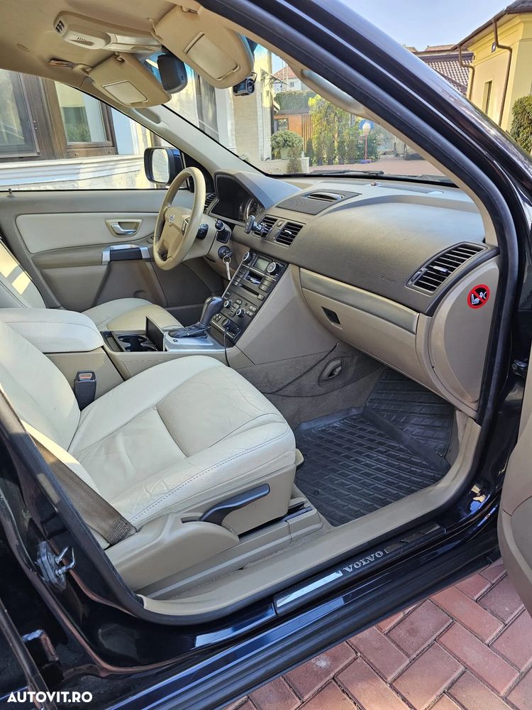 Volvo XC 90 - 26