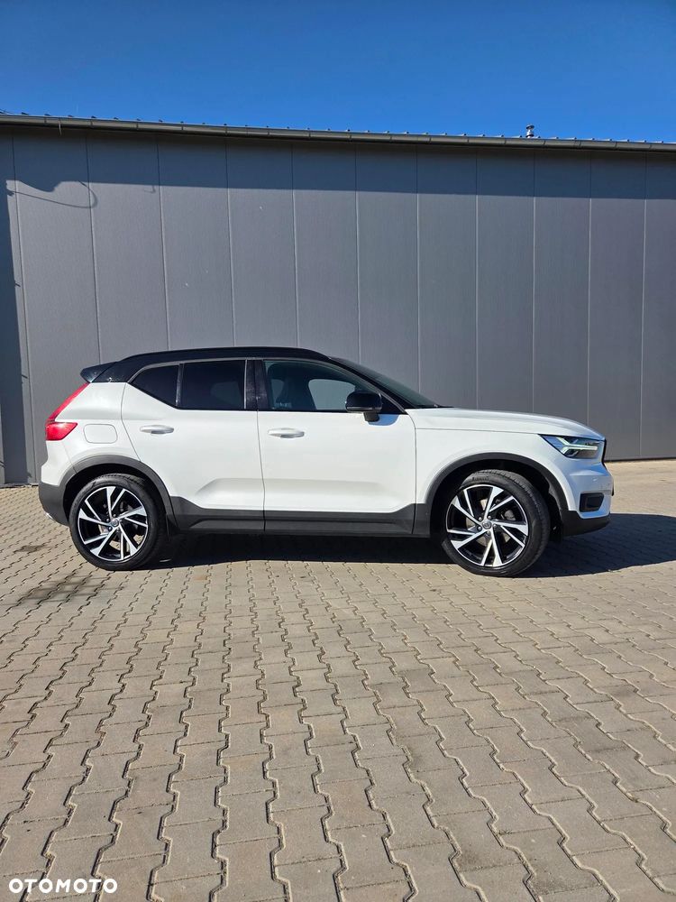 Volvo XC 40 D4 AWD R-Design - 2