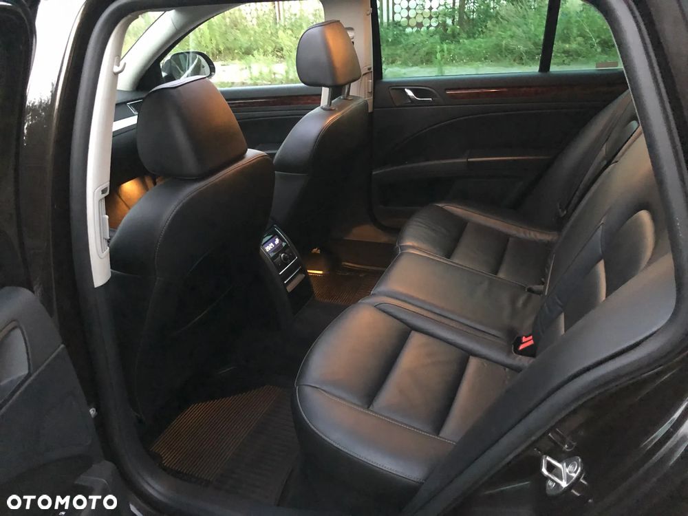 Skoda Superb 2.0 TDI 4x4 Platinum Outdoor DSG - 6