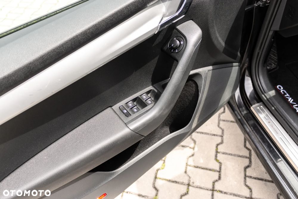 Skoda Octavia 2.0 TDI 4x4 Style DSG - 16