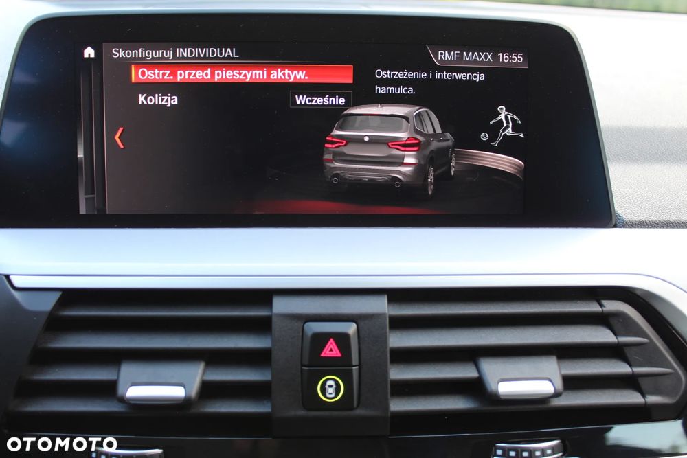 BMW X3 xDrive20d - 38