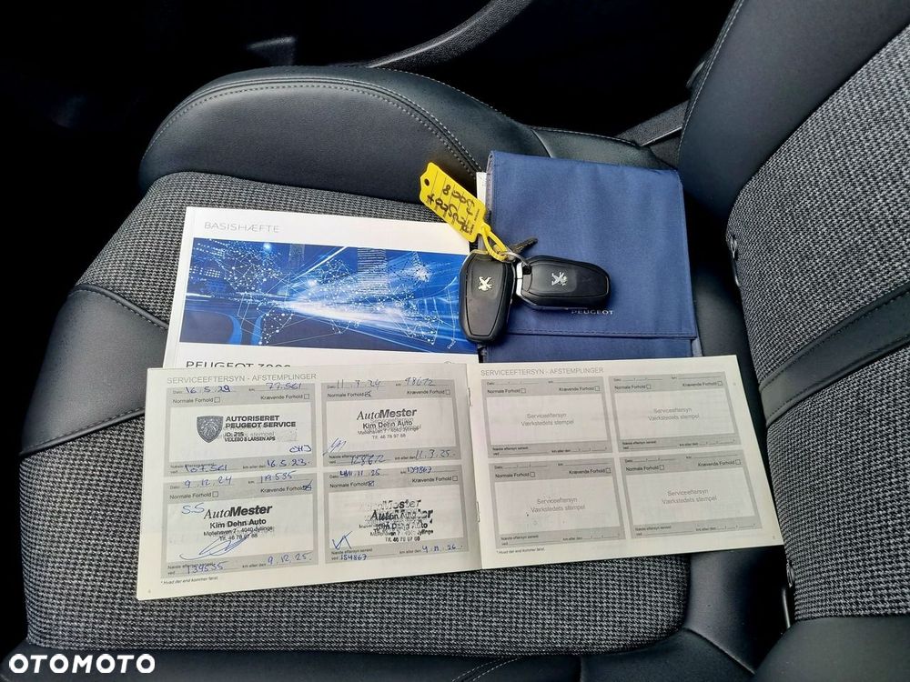 Peugeot 3008 1.5 BlueHDi Allure S&S - 26