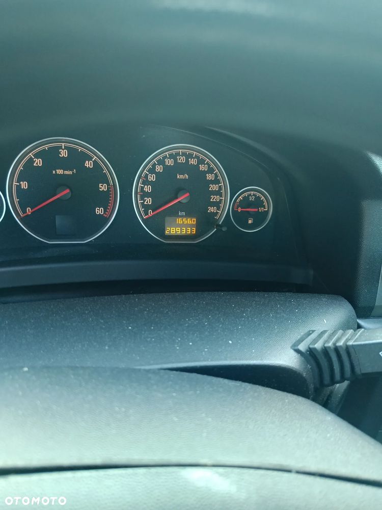 Opel Vectra 1.9 CDTI - 17