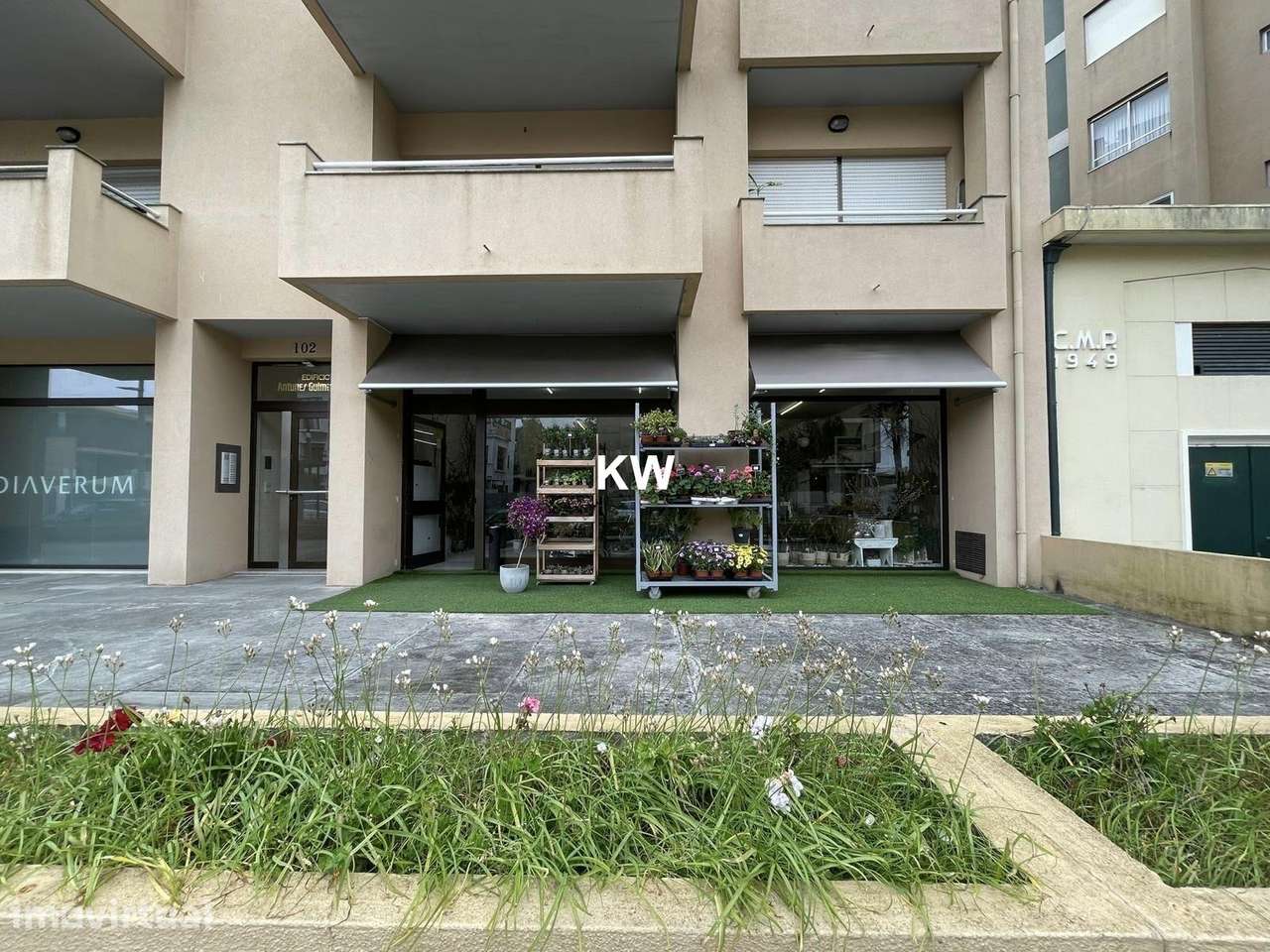 OPORTUNIDADE - VENDA DE ESPAÇO COMERCIAL COM CAVE E GARAGEM (AV ANTUNE - Grande imagem: 2/19