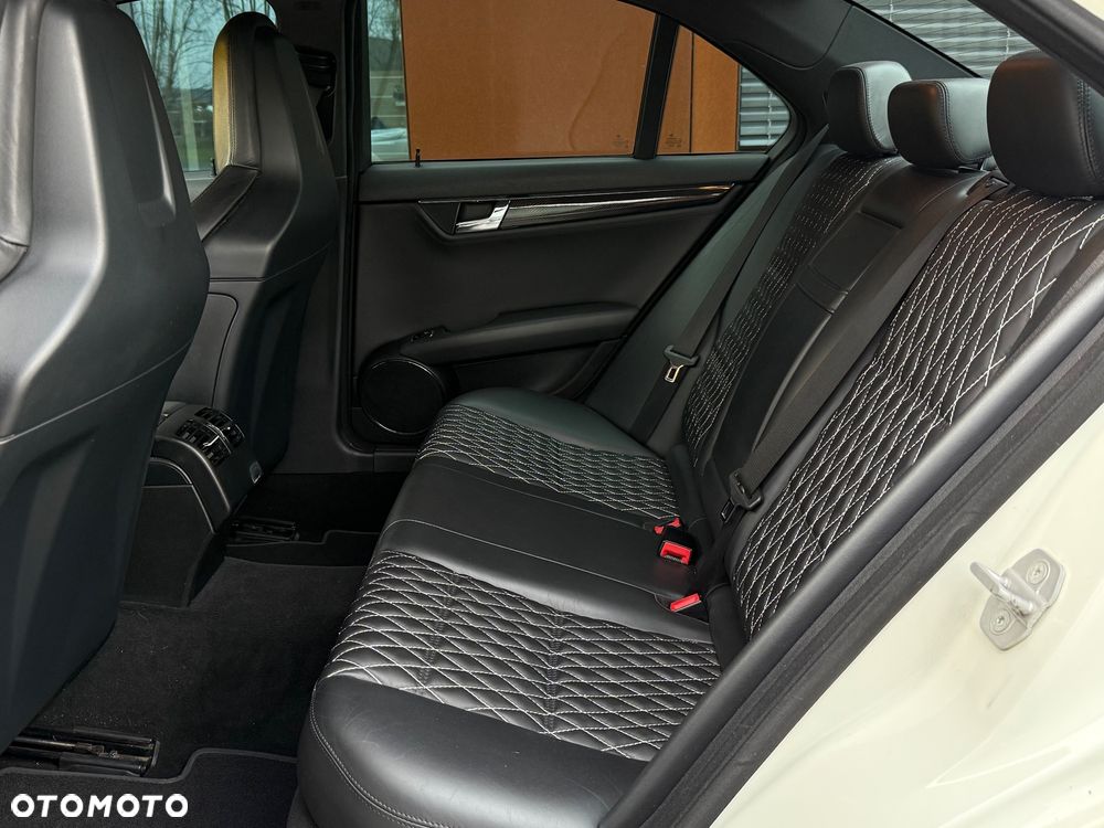 Mercedes-Benz Klasa C 63 AMG 7G-TRONIC - 12